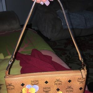 MCM Visetos Zip Pouch